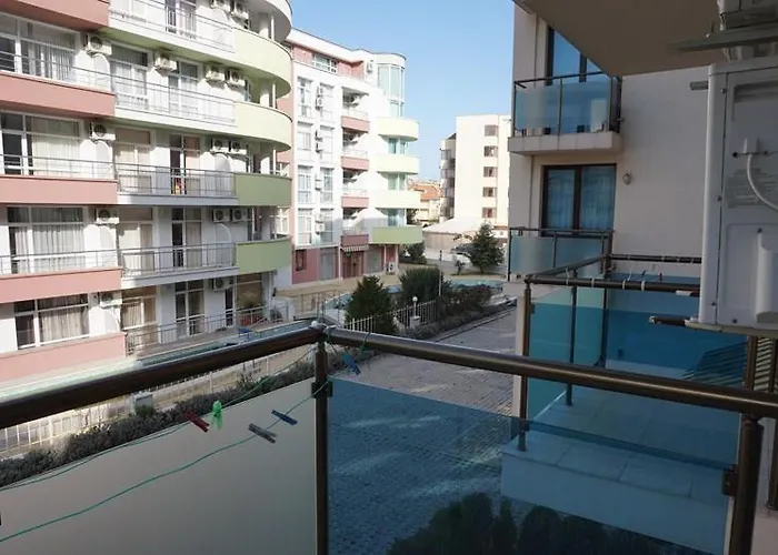 Sun Gate - Julia 써니비치